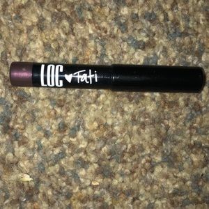 Eyeshadow stick